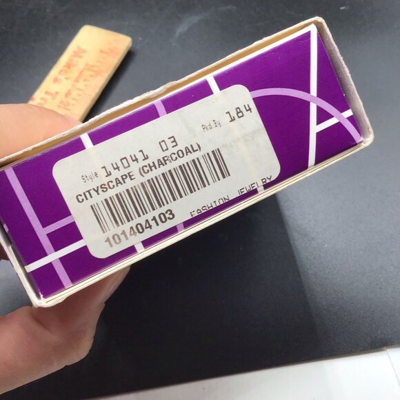 Lia Sophia Bracelet New in Box Cityscape Charcoal Enamel Bracelet Small Signed - Picture 7 of 7